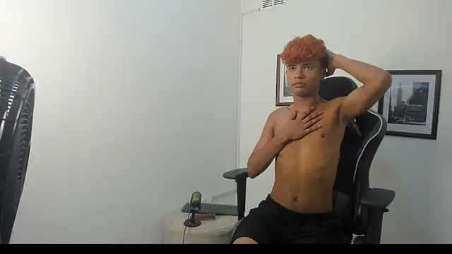 Pokazy przed kamerką – jacob_cum23