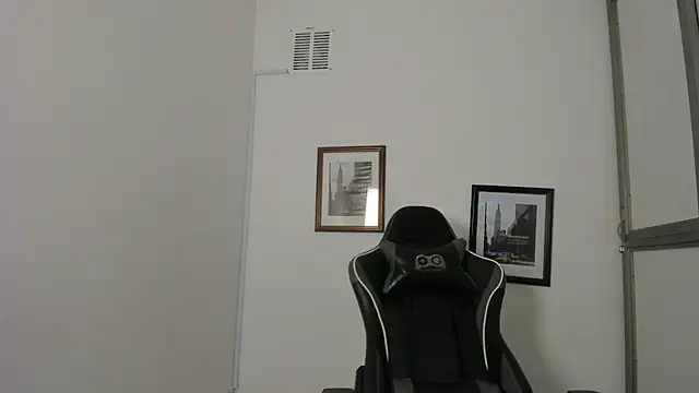 jacob_cum23のウェブカメラショー