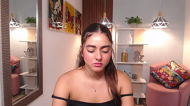 _Lucy_Grey_ Adlı Modelin Canlı XXX Sohbeti