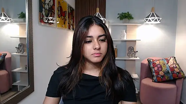 _Lucy_Grey_ Adlı Modelin Canlı XXX Sohbeti
