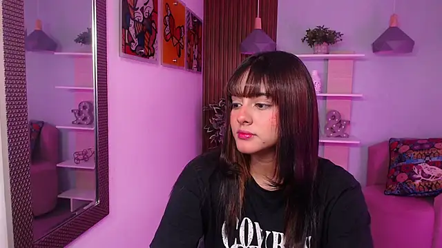 Chat soba uživo modela _Lucy_Grey_