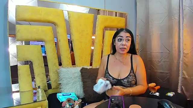 VikyThomsonn Chat XXX in diretta