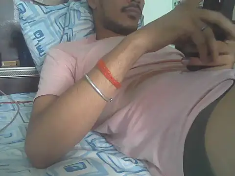 Bombay_boy Show in webcam