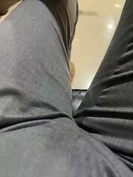 הופעת וובקאם של Mumbai_Stripper