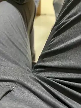 Mumbai_Stripper: διαδικτυακό σόου στην κάμερα