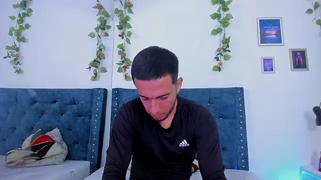 צ'אט XXX בשידור חי של scarlett_777_dante
