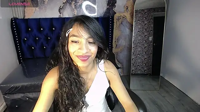 XXX chat uživo modela Adarasuri_v
