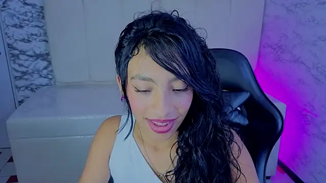Adarasuri_v 라이브 XXX 채팅
