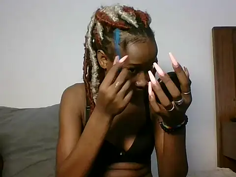 Chat +18 de Blonde_slimy ao vivo