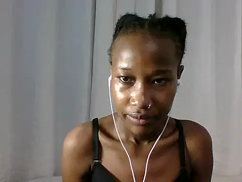 Blonde_slimyn Live XXX chat