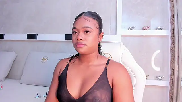 juliana_smithh Chat XXX in diretta