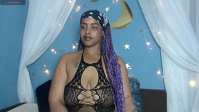 ayla-0 webcam show