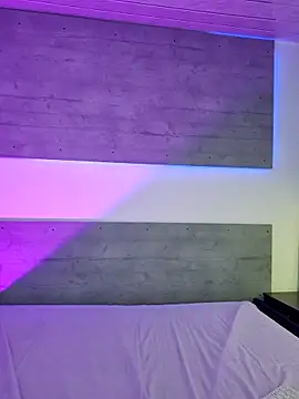 Sala de chat ao vivo de Nina-Mars