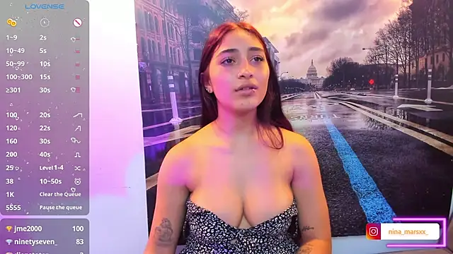 Show de Nina-Mars na webcam