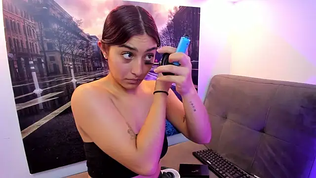 Nina-Mars 网络视讯表演