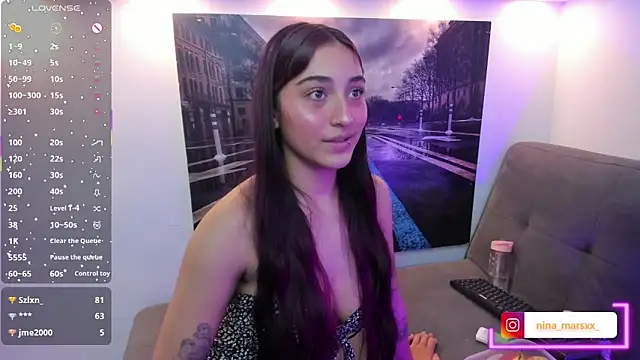 Nina-Mars' Live XXX Chat