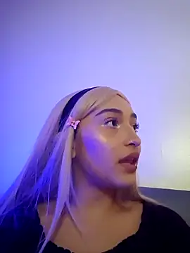 Chatroom XXX en direct de Nina-Mars