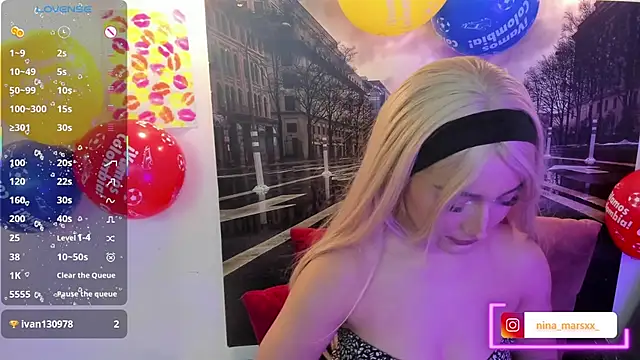 Nina-Mars' Live XXX Chat