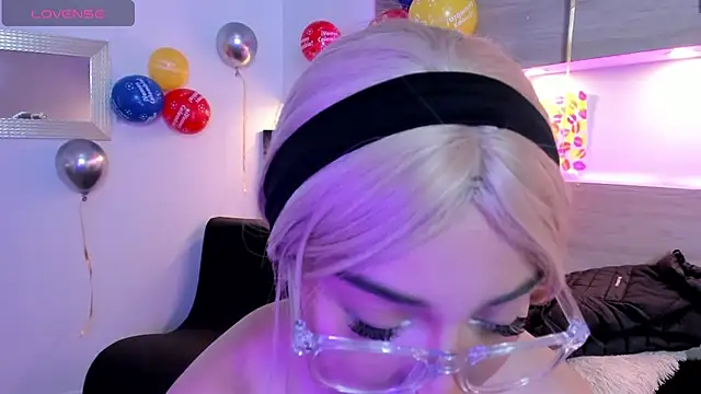 Nina-Mars' Live XXX Chat