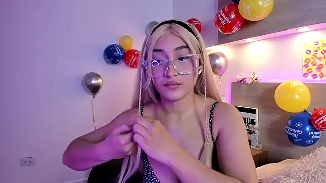 Chat +18 de Nina-Mars ao vivo
