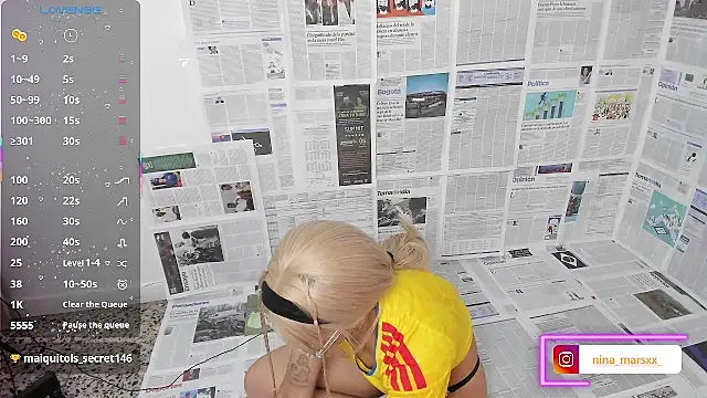Nina-Mars live XXX chat