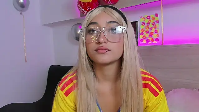 Nina-Mars Live XXX-chat