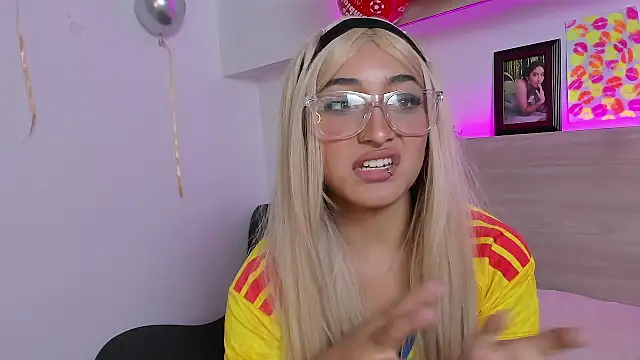 Nina-Mars Live XXX-chat
