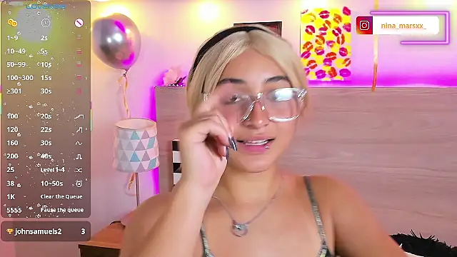 Nina-Mars Chat XXX live