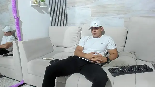Show modela dylan_viper na web-kameri