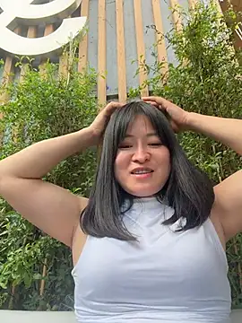 -Yuko- XXX чат на живо