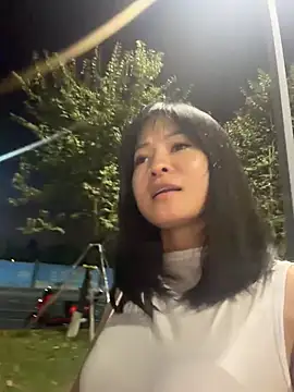 -Yuko- Adlı Modelin Canlı XXX Sohbeti