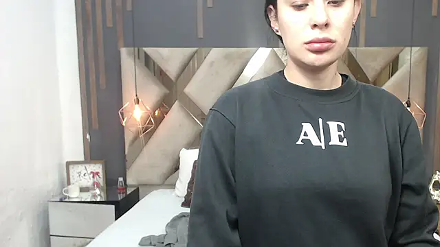 Chat +18 de MartinaaFit ao vivo
