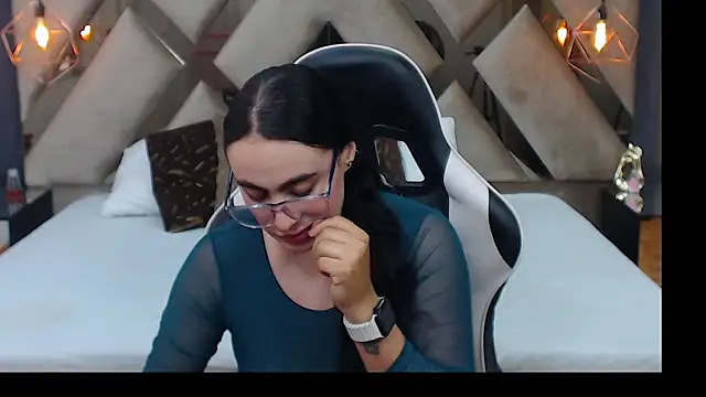 MartinaaFit's Live XXX Chat