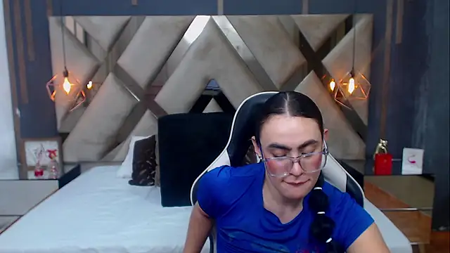 MartinaaFit élő XXX-chatje