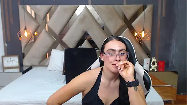 XXX chat uživo modela MartinaaFit