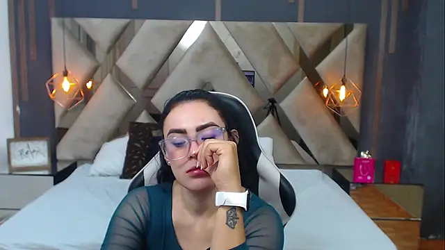 MartinaaFit's Live XXX Chat