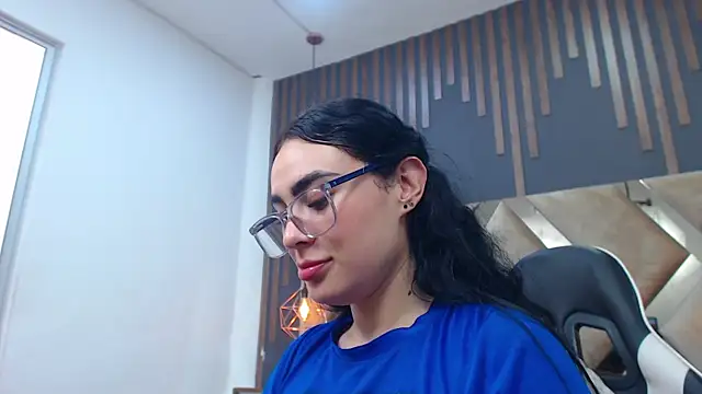 MartinaaFit's Live XXX Chat