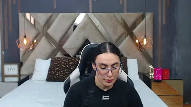 Chat +18 de MartinaaFit ao vivo