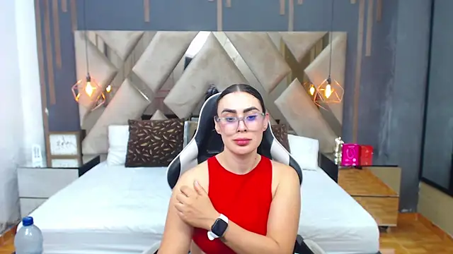 צ'אט XXX בשידור חי של MartinaaFit