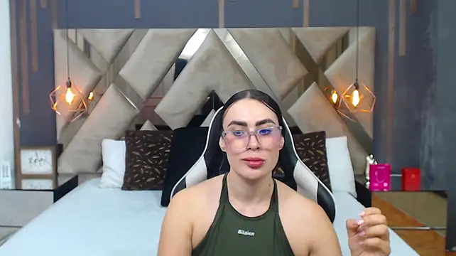 MartinaaFit's Live XXX Chat