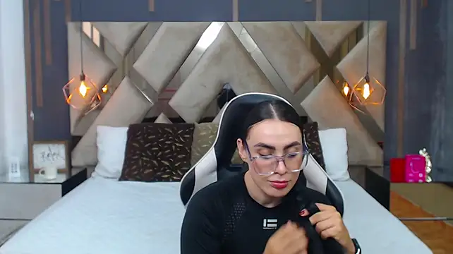 MartinaaFitn Live XXX chat