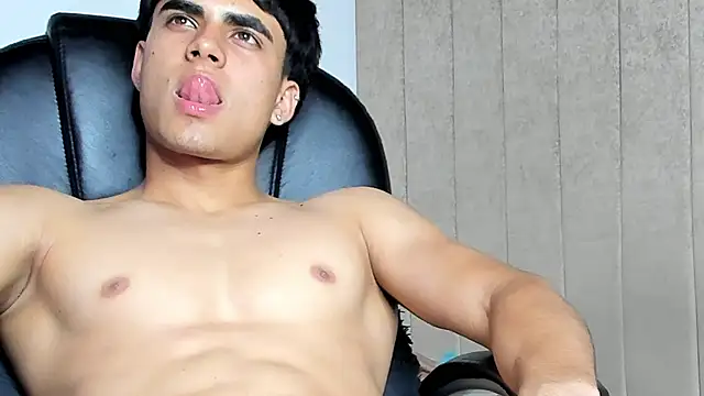 Toji_ferrer's Webcam Show