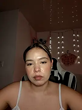 XXX chat uživo modela AlanaPrince_