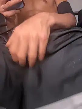 Hwhdjejのウェブカメラショー