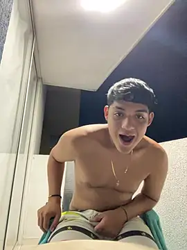 Emannuel__777 Webcam-Show