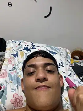 Emannuel__777 ওয়েবক্যাম শো