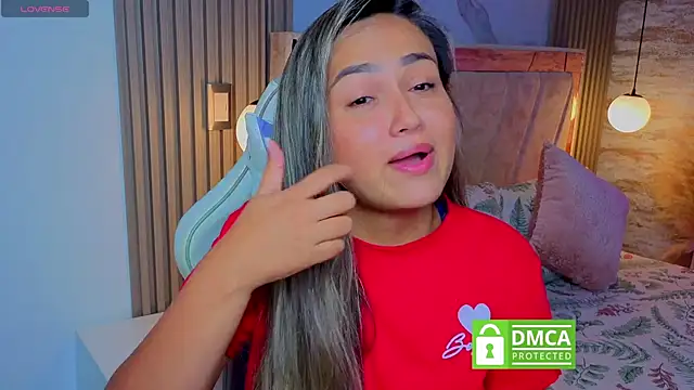 Tender_lila webcam show