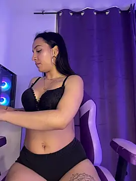 Kayle_11's Live XXX Chat