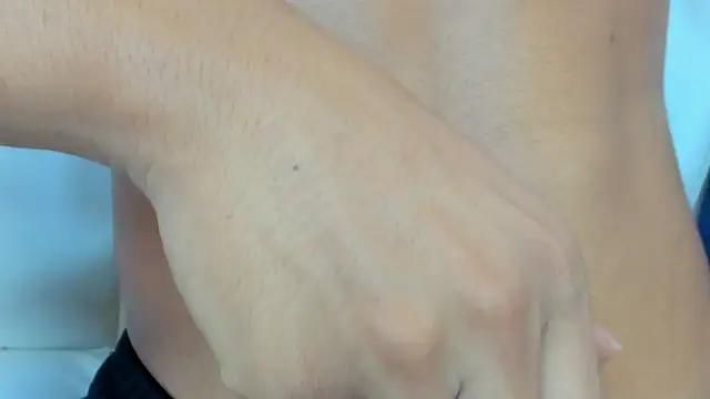 Webkamerová show Colby_driscoll