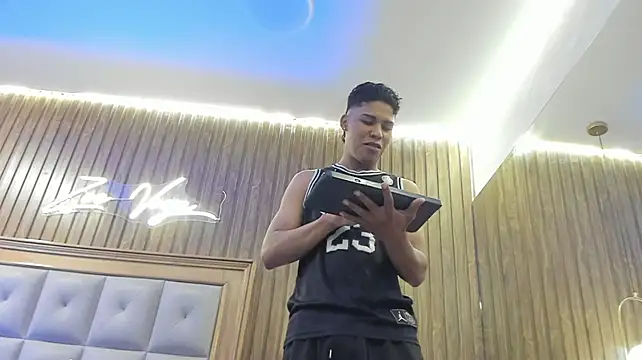 Show de Colby_driscoll na webcam